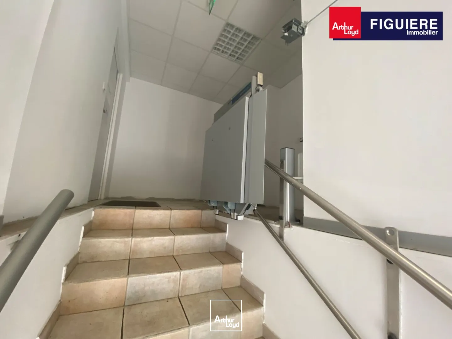 Bureaux - Location - MARTIGUES - 13500 - 72-170 - 7910954