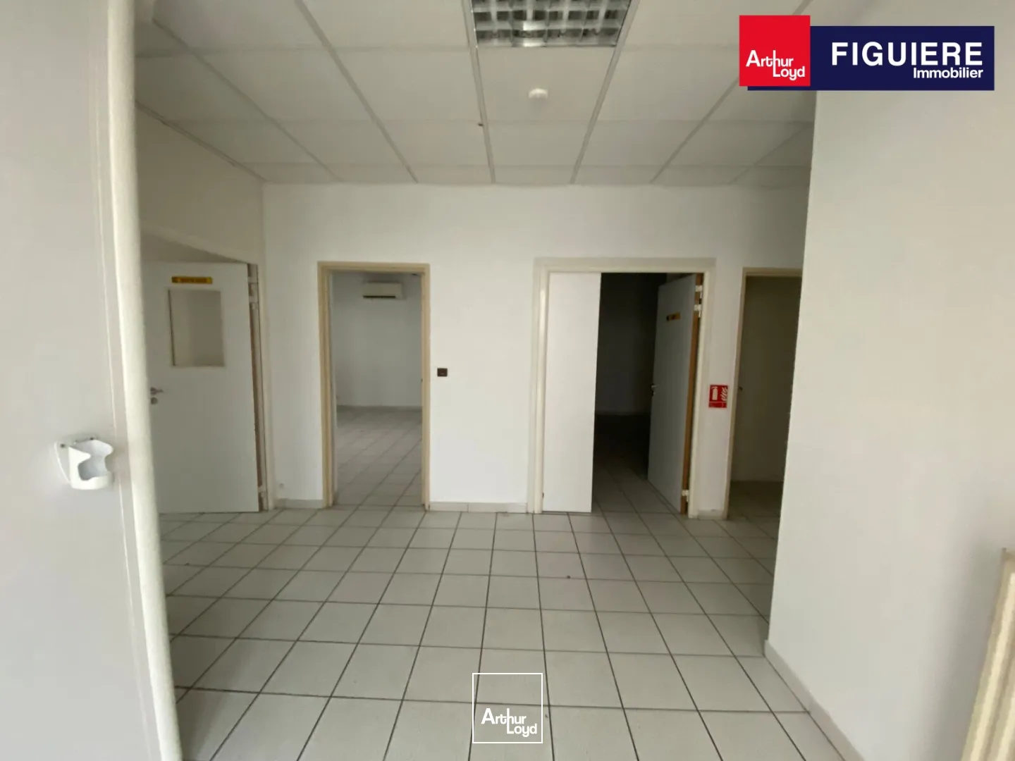 Bureaux - Location - SALON DE PROVENCE - 13300 - 200-200 - 7910956