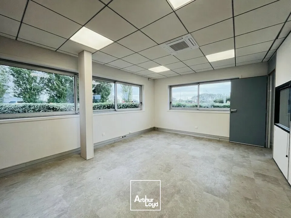 Locaux d'activité & Entrepôts - Location - GONFREVILLE-L'ORCHER - 76700 - 920-920 - 7910988