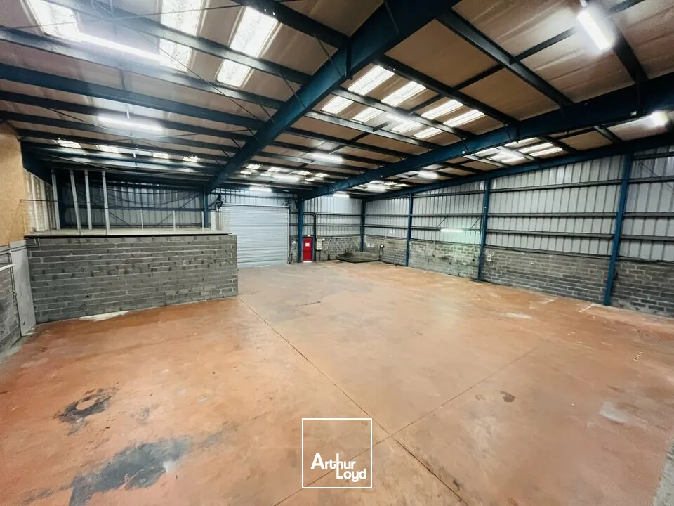 Locaux d'activité & Entrepôts - Location - GONFREVILLE-L'ORCHER - 76700 - 920-920 - 7910991