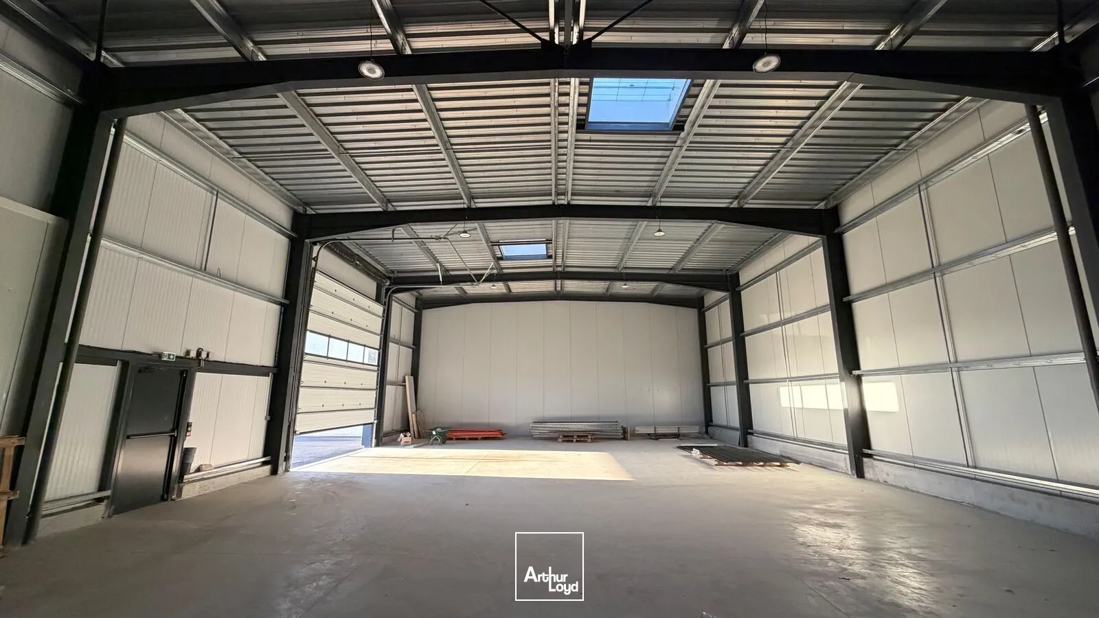 Locaux d'activité & Entrepôts - Location - KERVIGNAC - 56700 - 308-308 - 7911069
