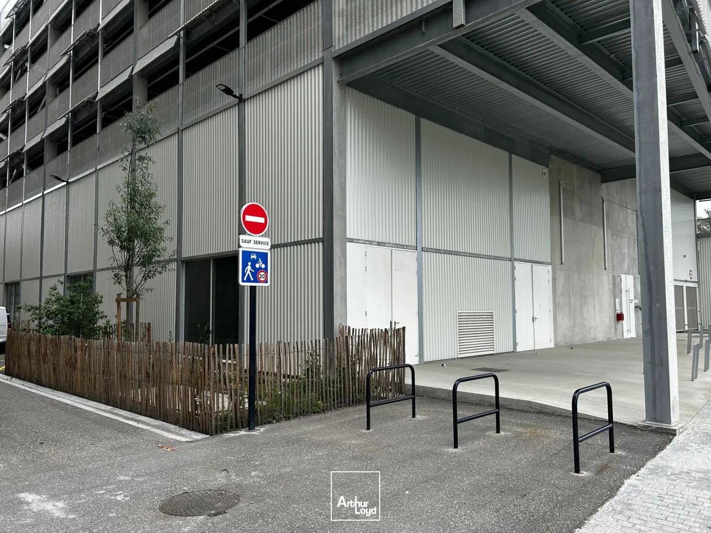 Locaux d'activité & Entrepôts - Vente - BORDEAUX - 33100 - 265.99-1492.78 - 7911093