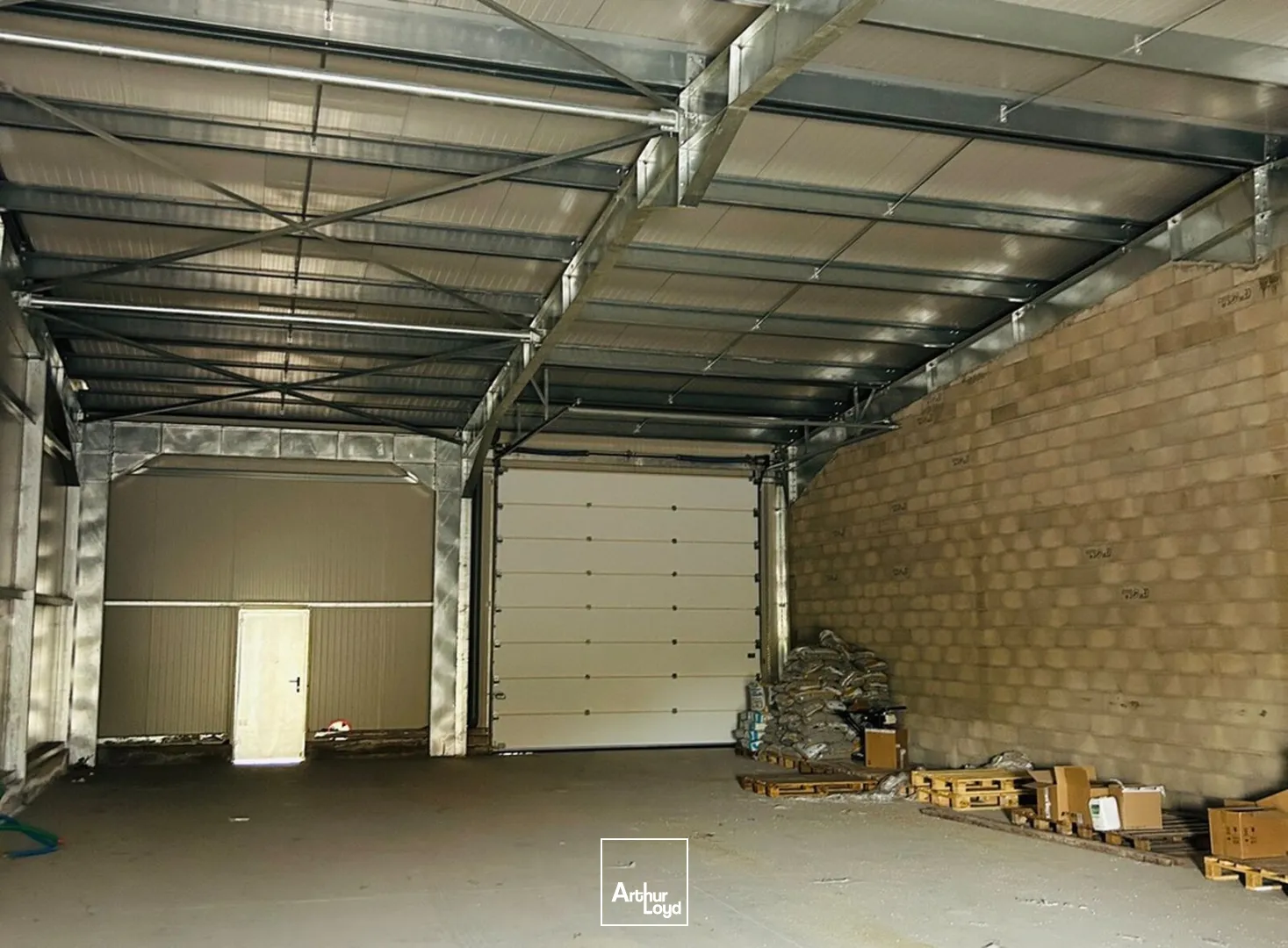 Locaux d'activité & Entrepôts - Location - PERPIGNAN - 66000 - 200-600 - 7911255