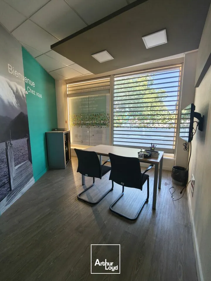 Locaux commerciaux - Location - CHAMBÉRY - 73000 - 159.8-159.8 - 7911325