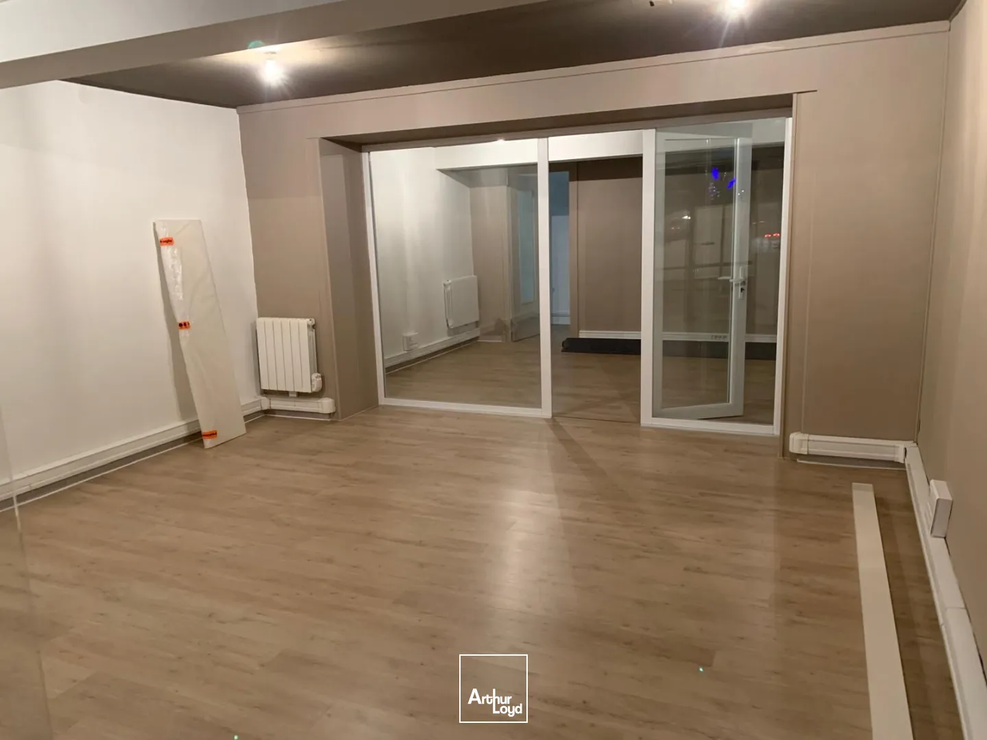 Locaux commerciaux - Location - ROANNE - 42300 - 50-50 - 7911505