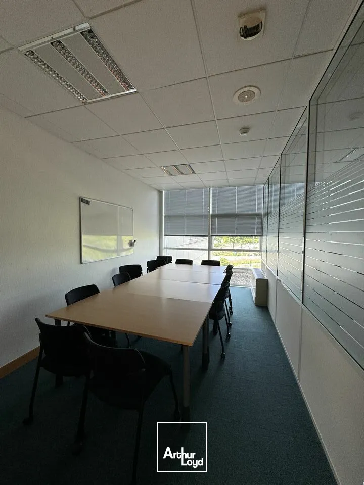 Bureaux - Location - CHAURAY - 79180 - 240-240 - 7911780