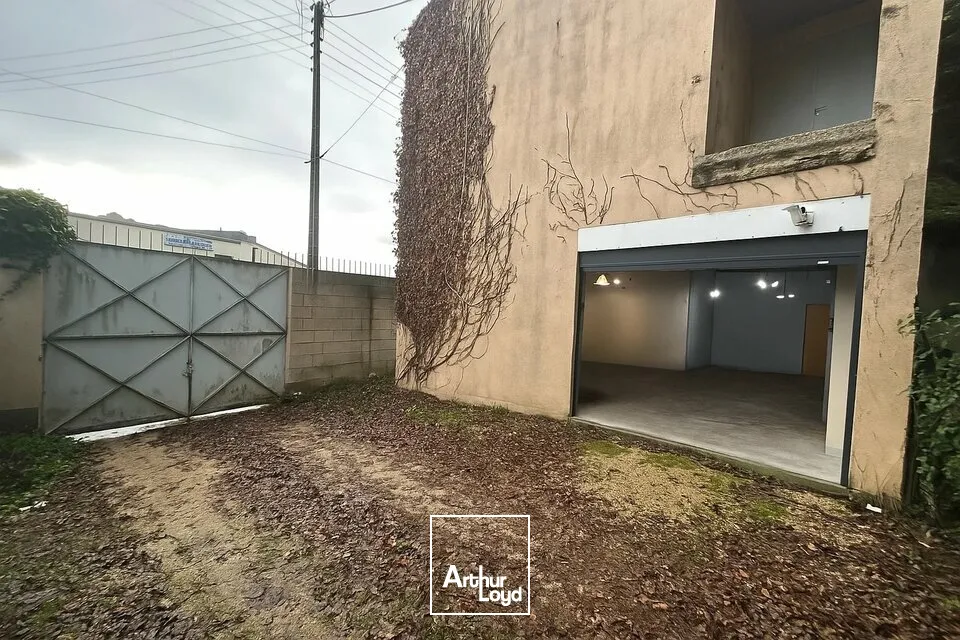 Locaux d'activité & Entrepôts - Vente - POITIERS - 86000 - 175-175 - 7911785