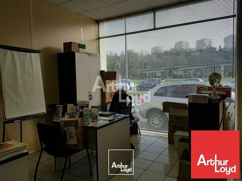 Locaux d'activité & Entrepôts - Location - POITIERS - 86000 - 525-525 - 7911801