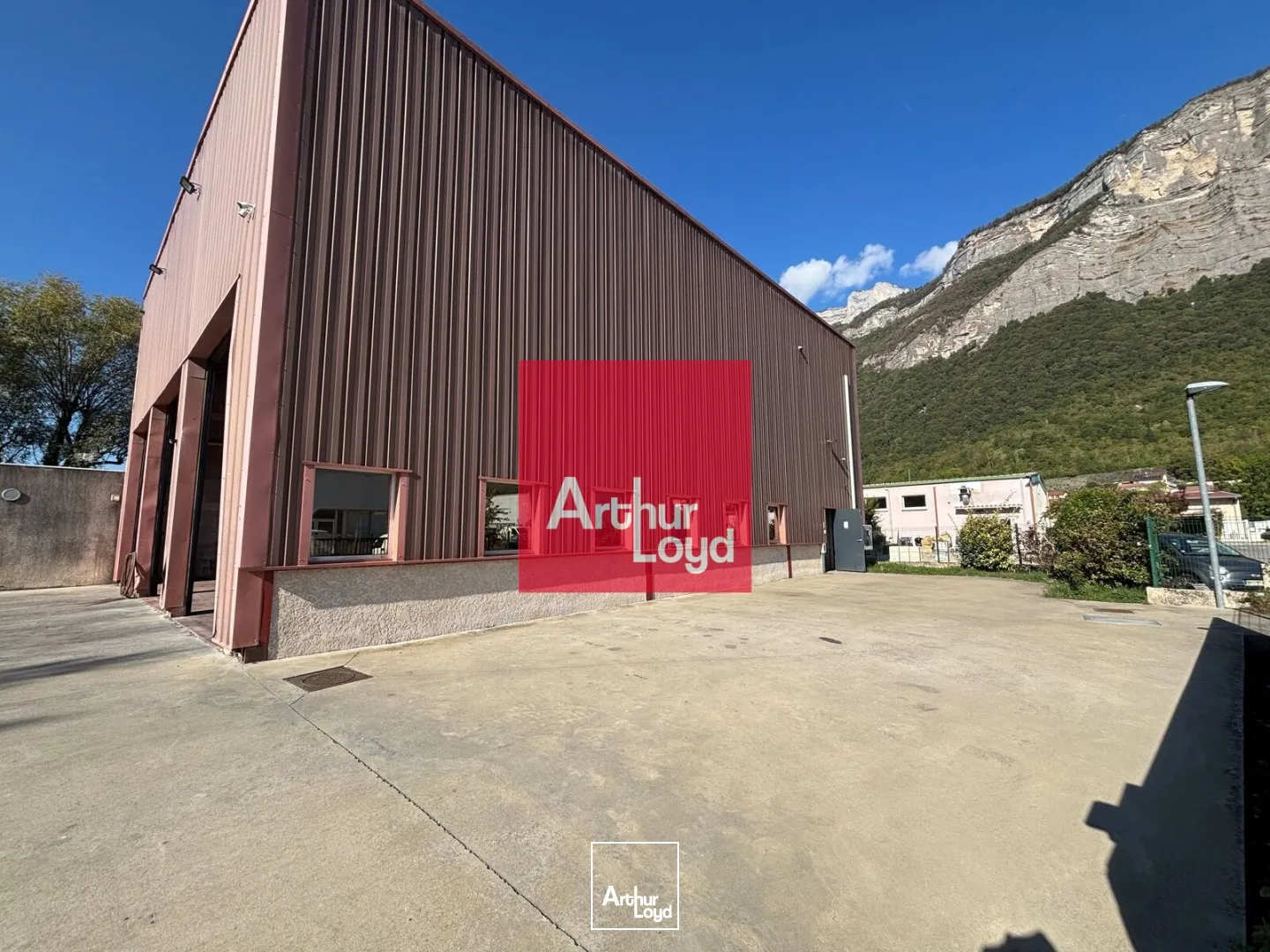 Locaux d'activité & Entrepôts - Location - LUMBIN - 38660 - 400-400 - 7911961