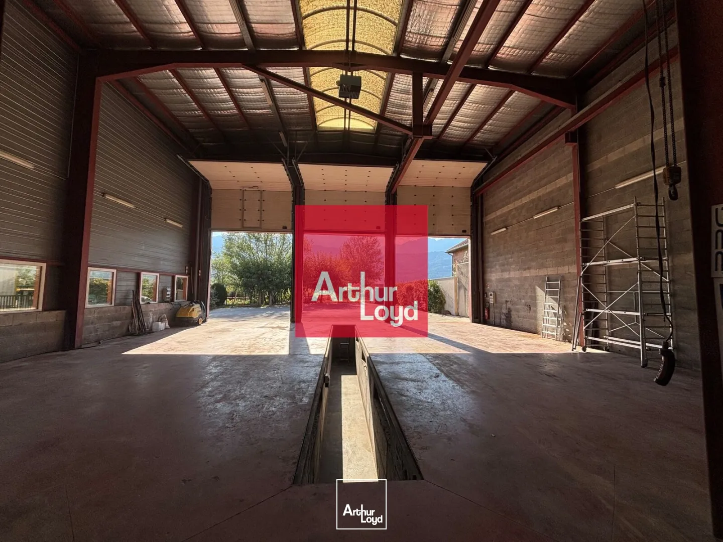 Locaux d'activité & Entrepôts - Location - LUMBIN - 38660 - 400-400 - 7911963