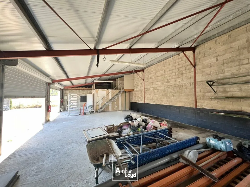 Locaux d'activité & Entrepôts - Location - DIGNAC - 16410 - 180-180 - 7912275