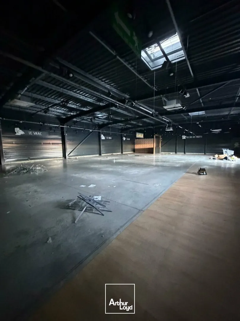 Locaux commerciaux - Location - ISSOIRE - 63500 - 750-750 - 7912587