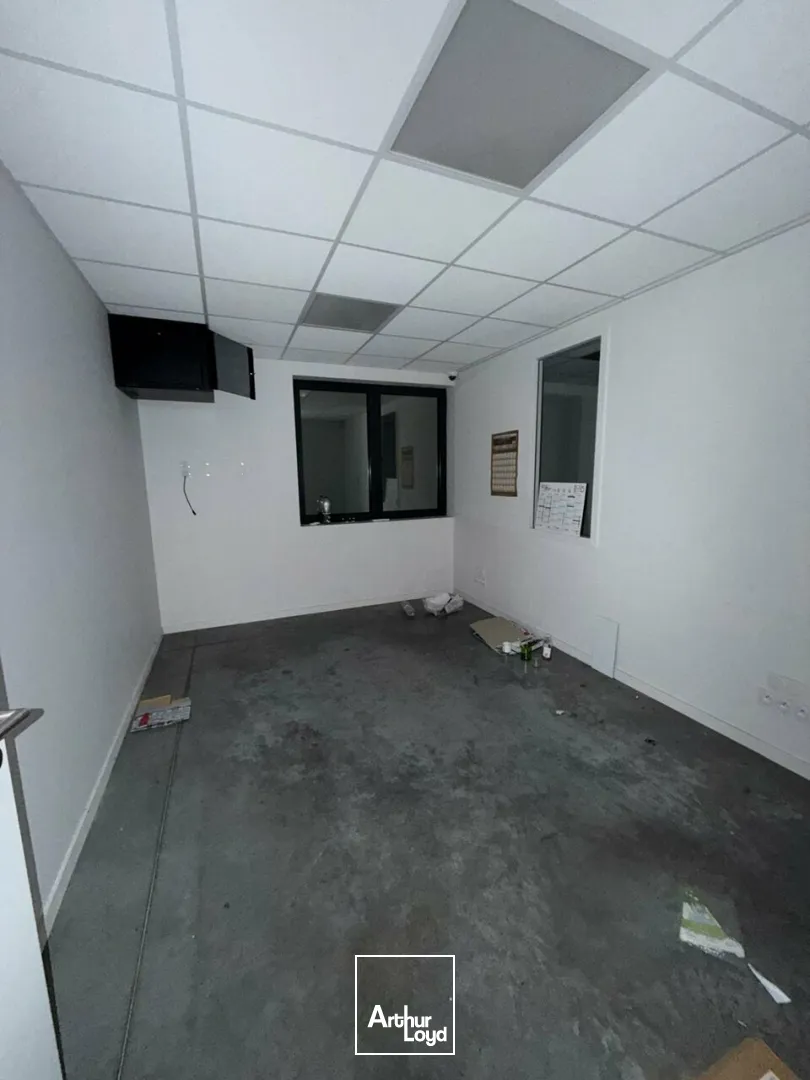 Locaux commerciaux - Location - ISSOIRE - 63500 - 750-750 - 7912589