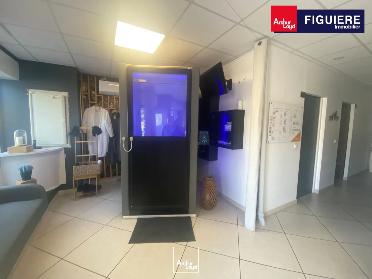 Locaux commerciaux - Vente - SAINT MITRE LES REMPARTS - 13920 - 98-1671 - 7912695