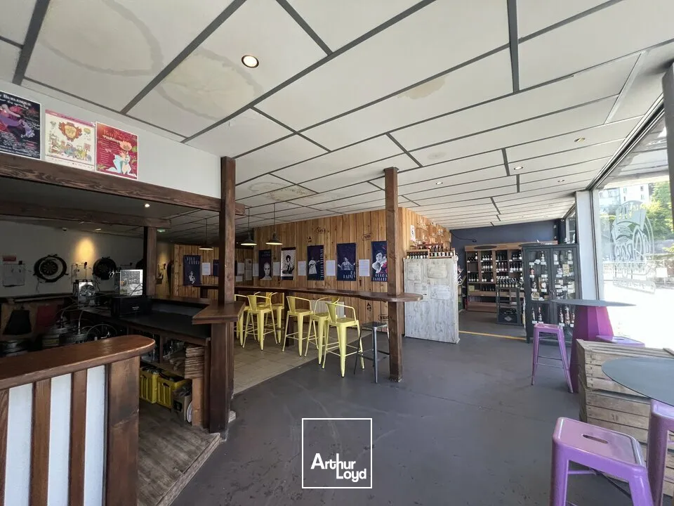 Locaux commerciaux - Location - ANGOULEME - 16000 - 567-567 - 7912932