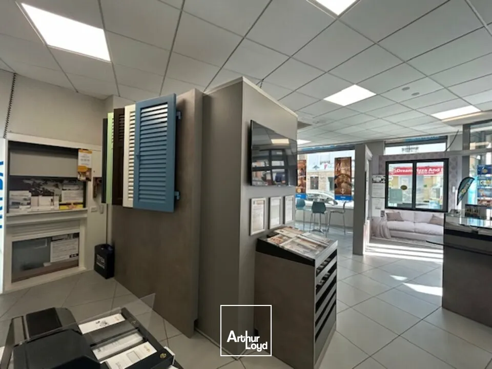 Locaux commerciaux - Location - VICHY - 03200 - 160-160 - 7912972