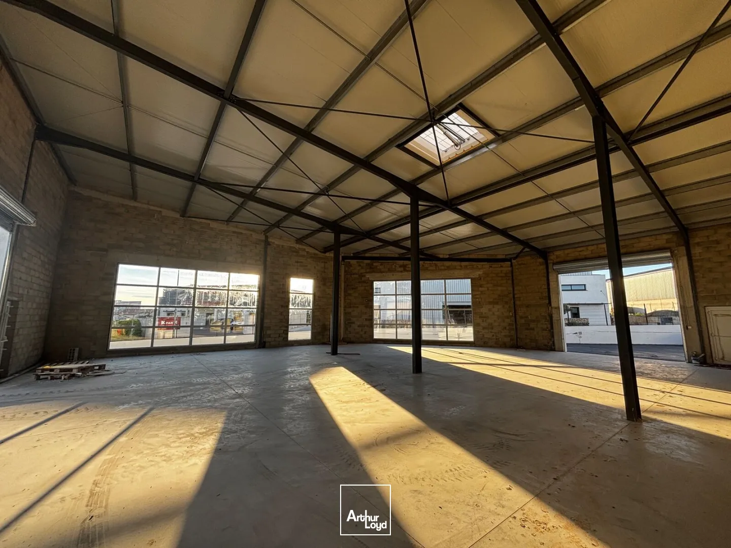 Locaux d'activité & Entrepôts - Location - PORTIRAGNES - 34420 - 77-1082.66 - 7913041