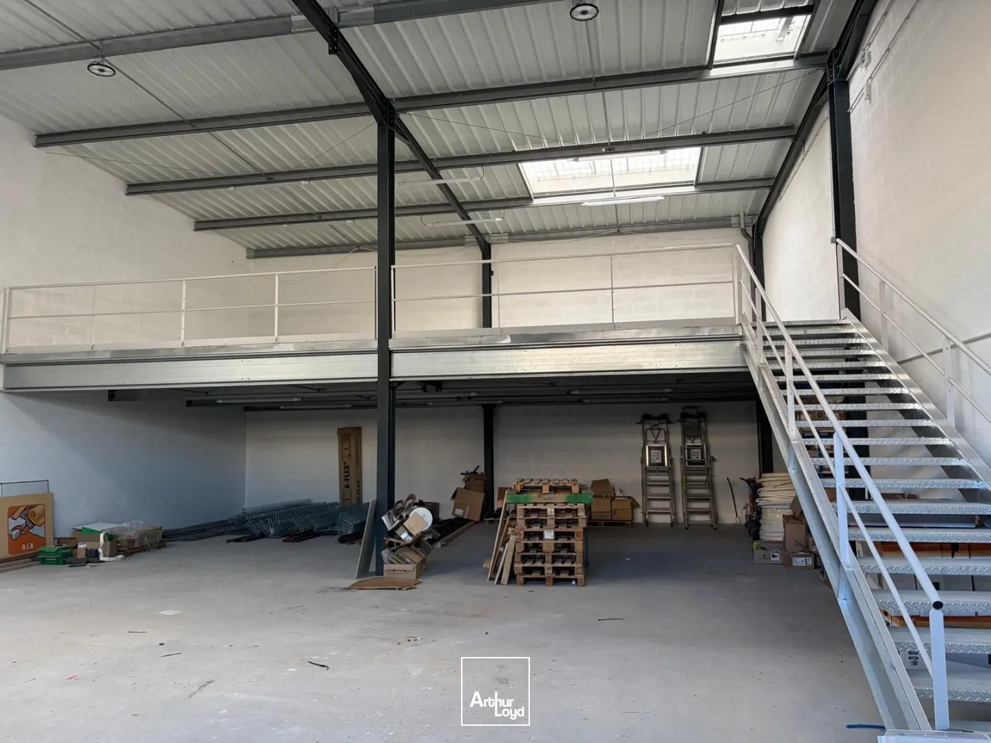 Locaux d'activité & Entrepôts - Location - ACHERES - 78260 - 292-5871 - 7913098