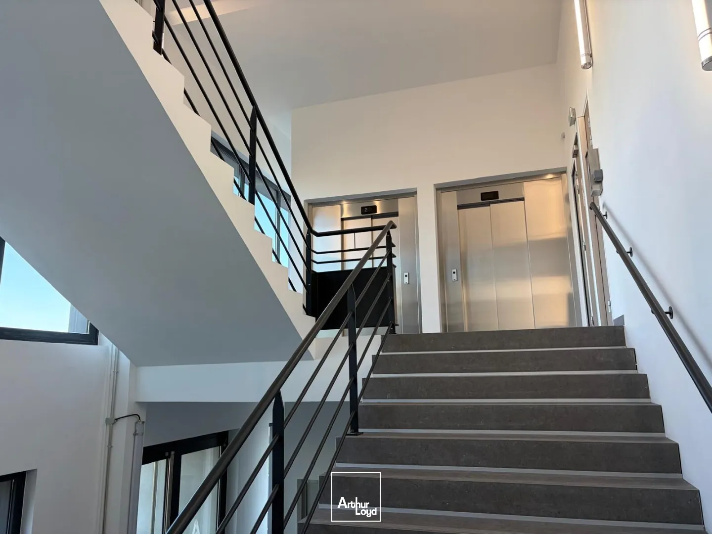 Locaux d'activité & Entrepôts - Location - ACHERES - 78260 - 292-5871 - 7913103