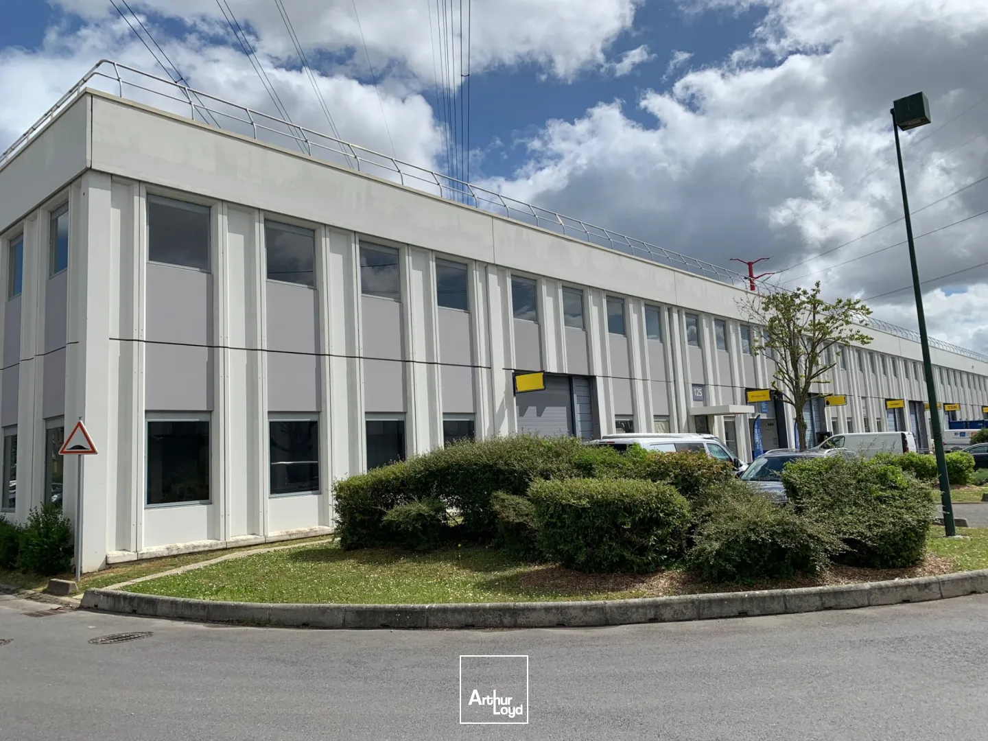 Locaux d'activité & Entrepôts - Location - OSNY - 95520 - 704.8-704.8 - 7913109
