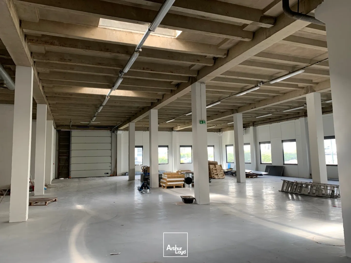 Locaux d'activité & Entrepôts - Location - OSNY - 95520 - 704.8-704.8 - 7913111