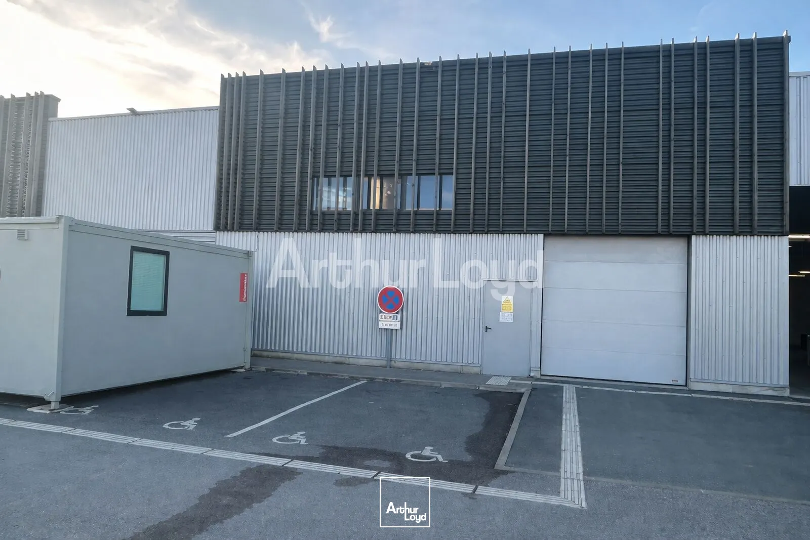 Locaux d'activité & Entrepôts - Location - CROIX - 59170 - 410-410 - 7913225