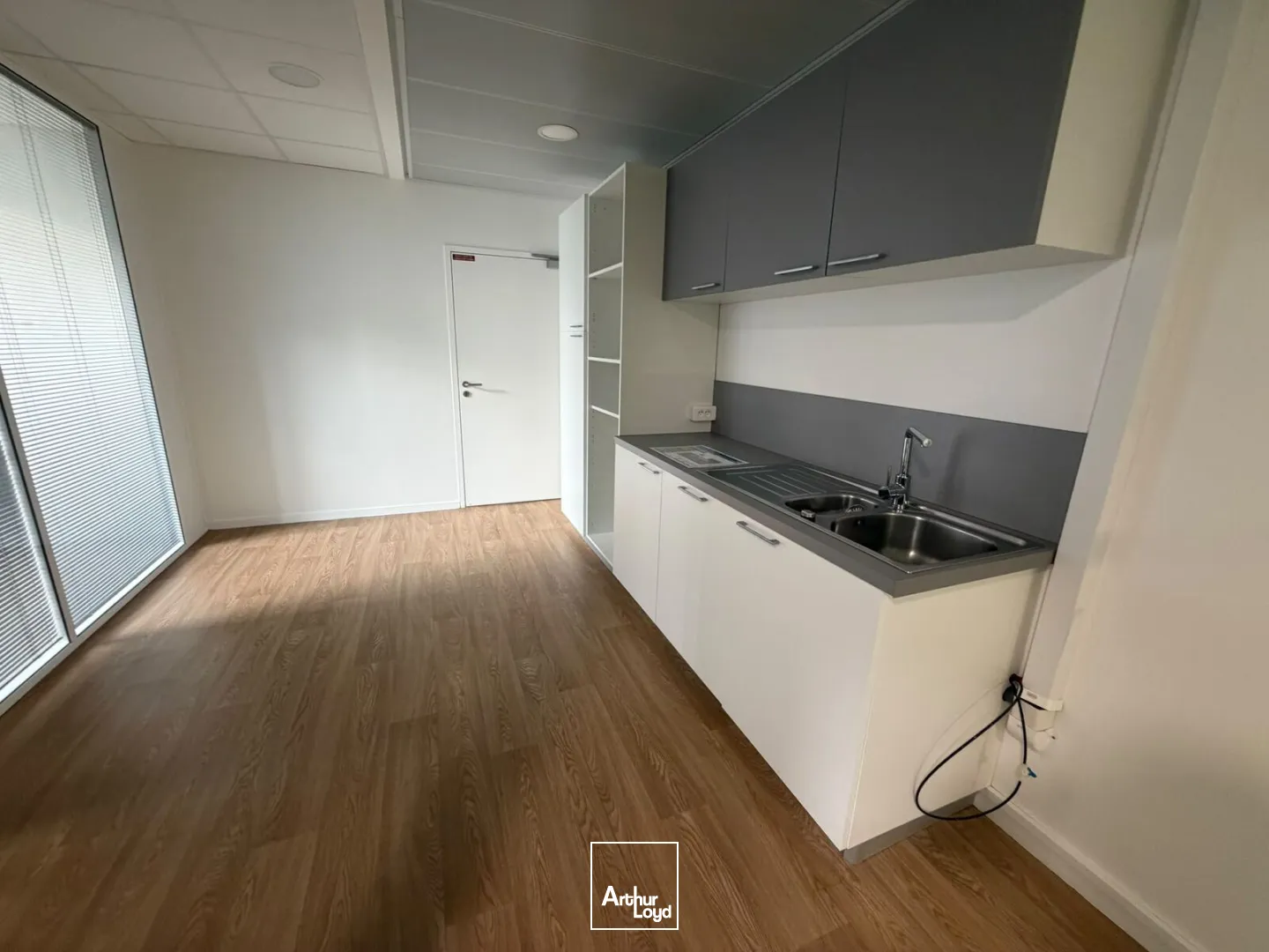 Bureaux - Location - BORDEAUX - 33800 - 171-442 - 7914811
