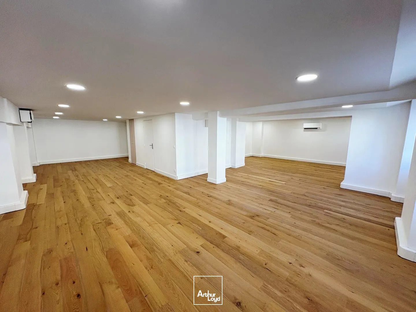 Bureaux - Vente - MARSEILLE - 13001 - 100.68-100.68 - 7915041