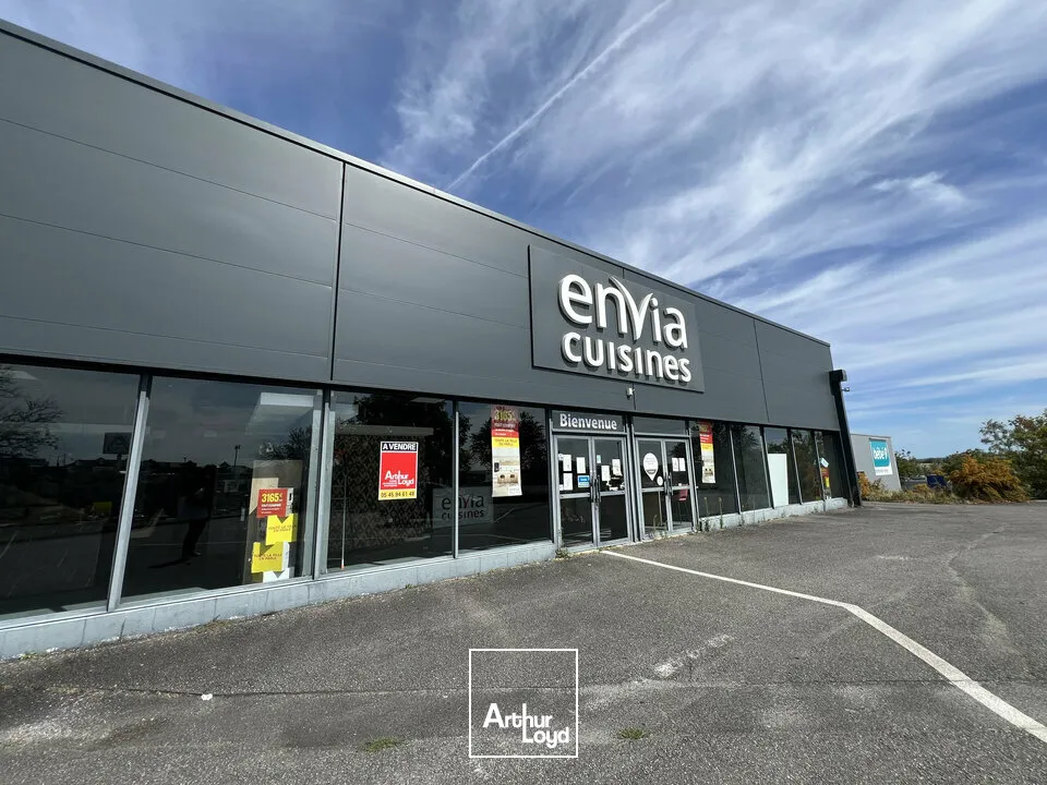 Locaux commerciaux - Location - CHAMPNIERS - 16430 - 600-600 - 7915054