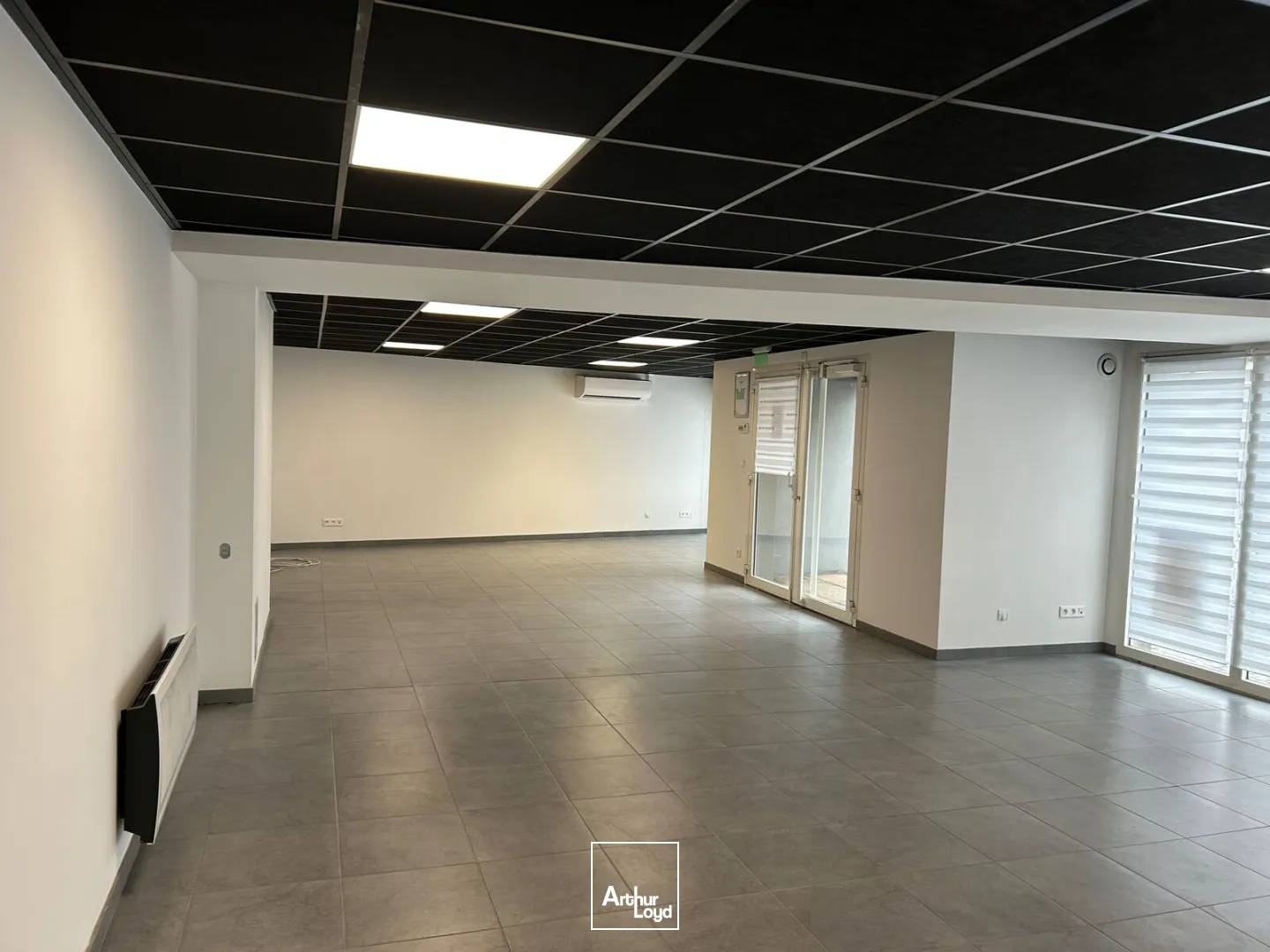 Locaux commerciaux - Location - NANTES - 44000 - 88-88 - 7915075