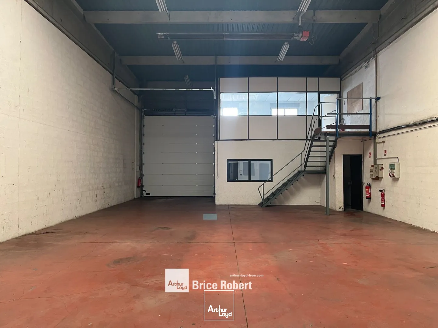 Locaux d'activité & Entrepôts - Location - VILLEURBANNE - 69100 - 240-240 - 7915420