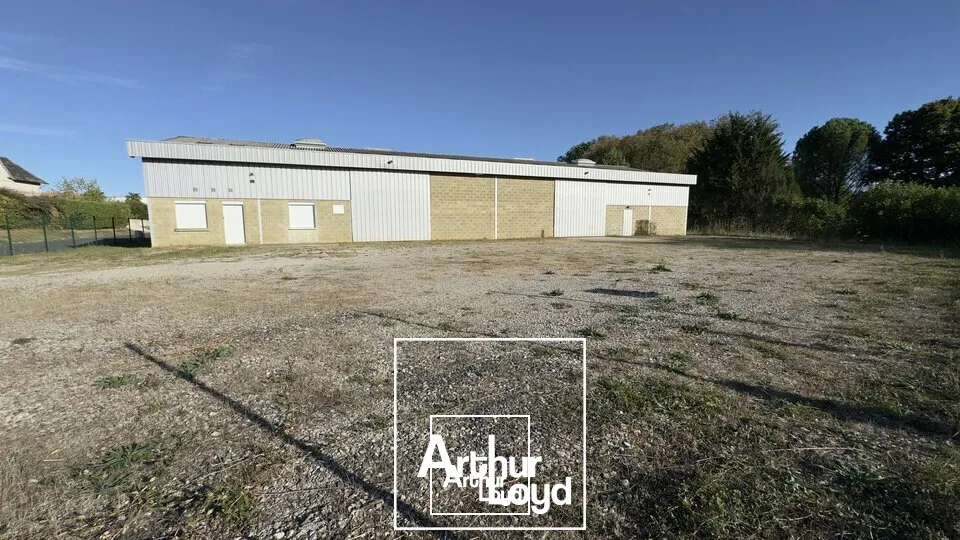 Locaux d'activité & Entrepôts - Location - SAINT-PANTALÉON-DE-LARCHE - 19600 - 610-610 - 7915640