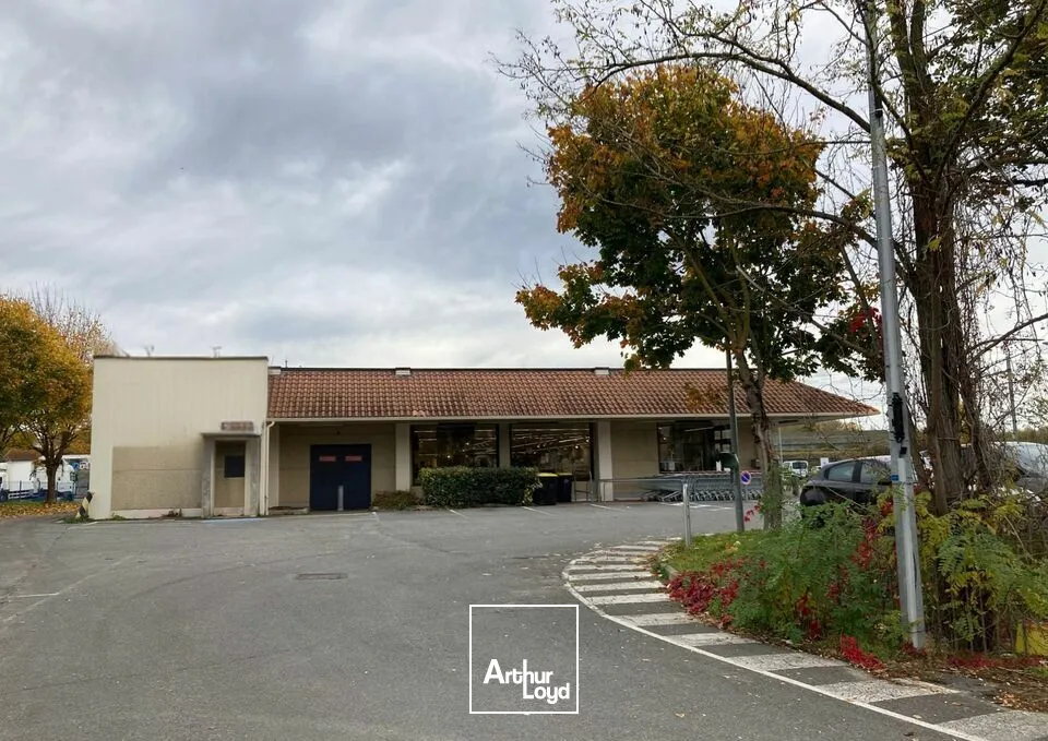 Locaux commerciaux - Location - BOURGES - 18000 - 1070-1070 - 7915745