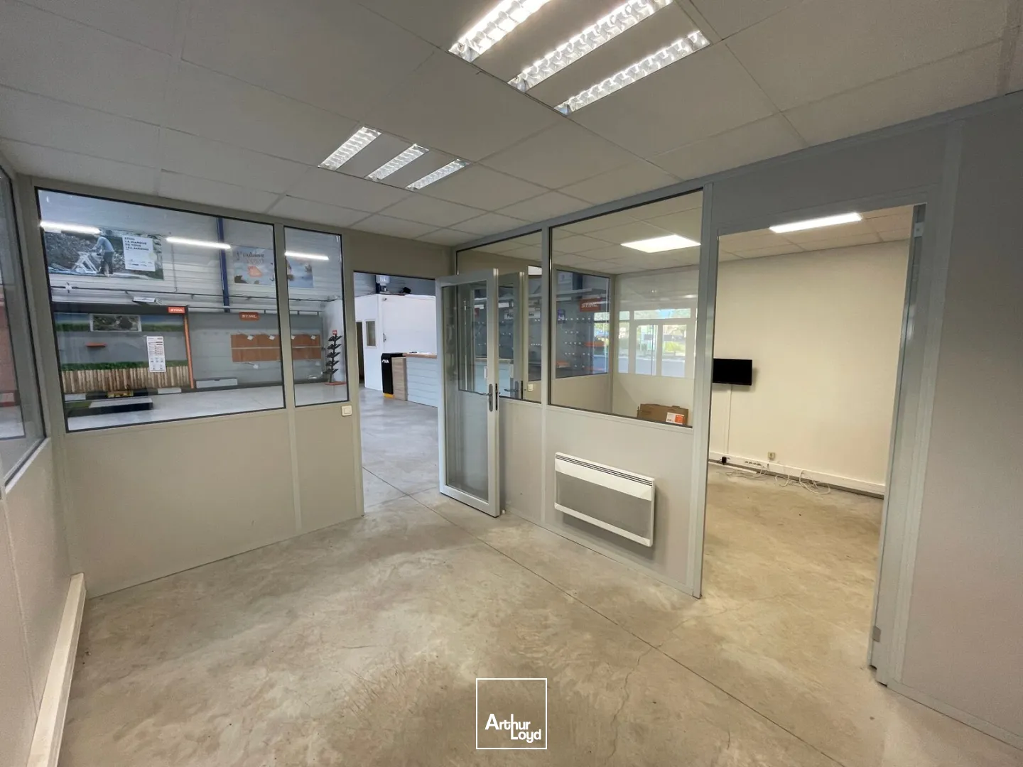 Locaux commerciaux - Location - RESSONS SUR MATZ - 60490 - 300-300 - 7915863