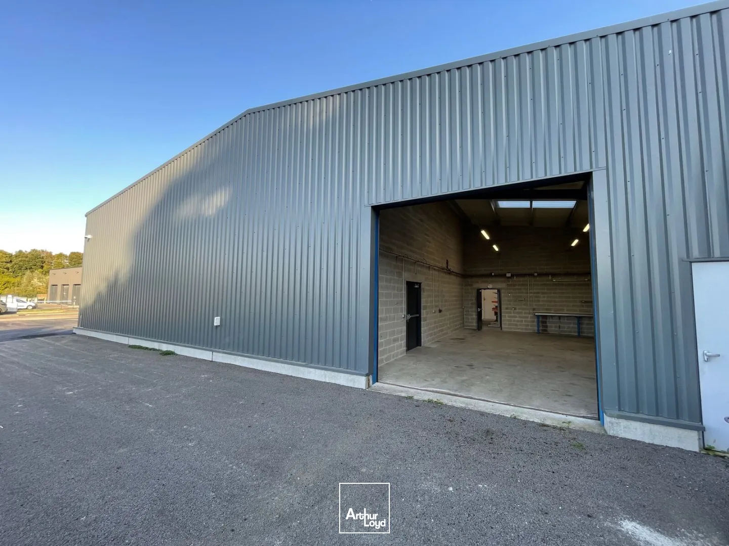 Locaux d'activité & Entrepôts - Location - RESSONS SUR MATZ - 60490 - 185-185 - 7915871