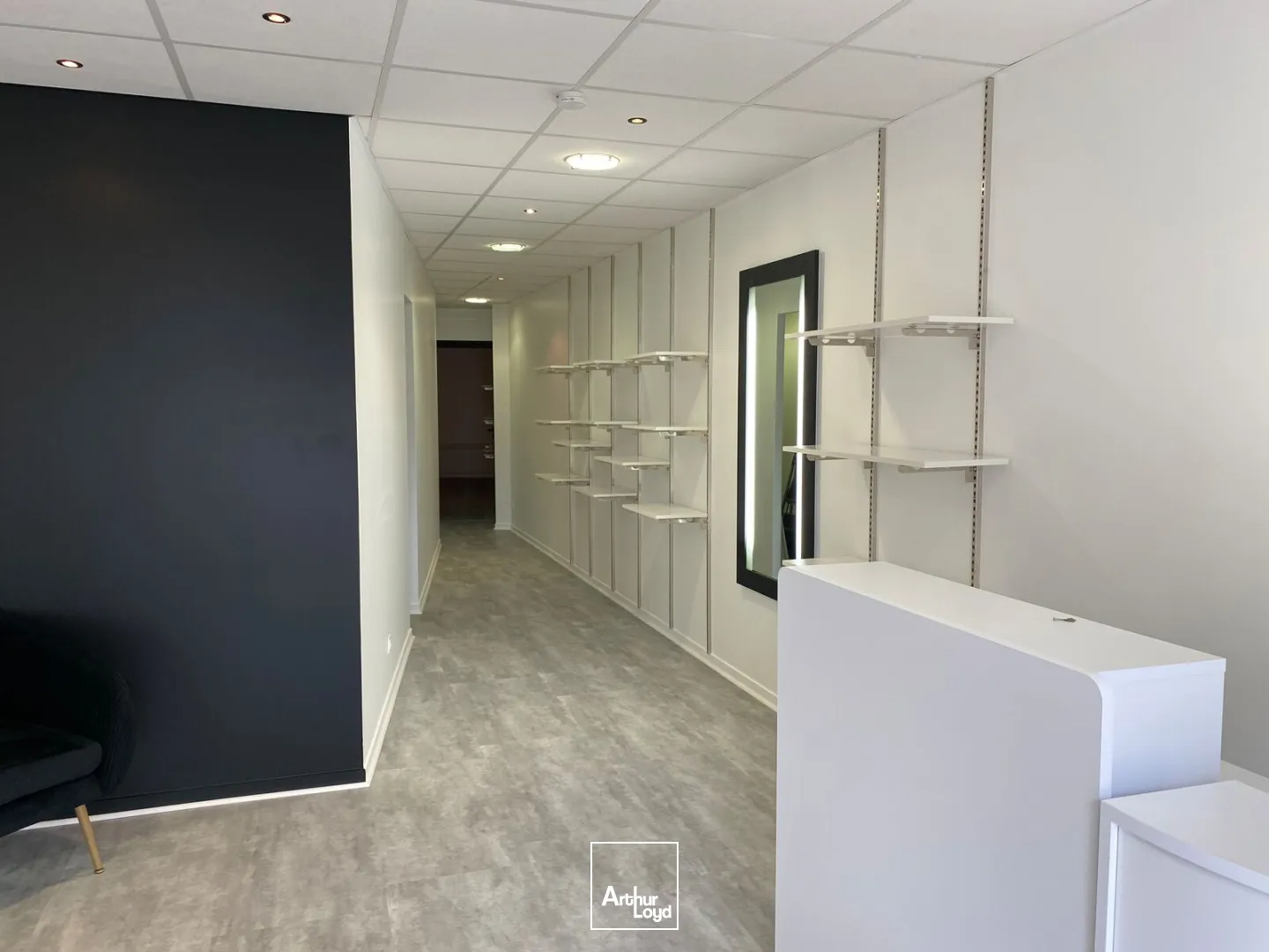 Locaux commerciaux - Cession - CARQUEFOU - 44470 - 48-48 - 7916095