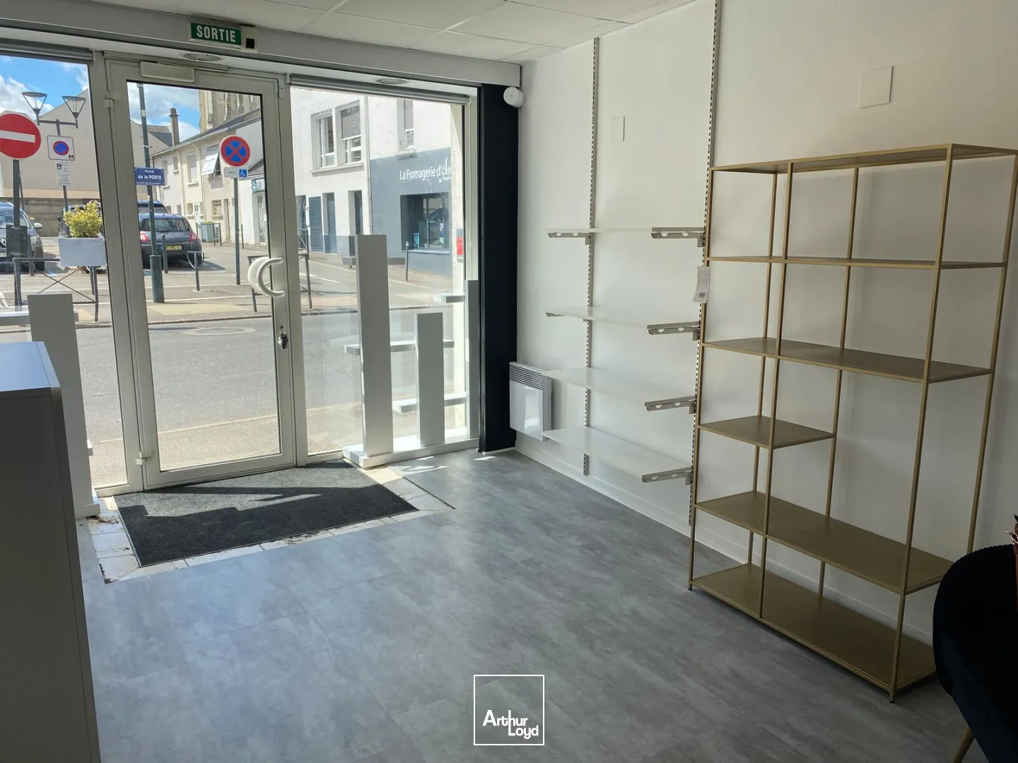 Locaux commerciaux - Cession - CARQUEFOU - 44470 - 48-48 - 7916094