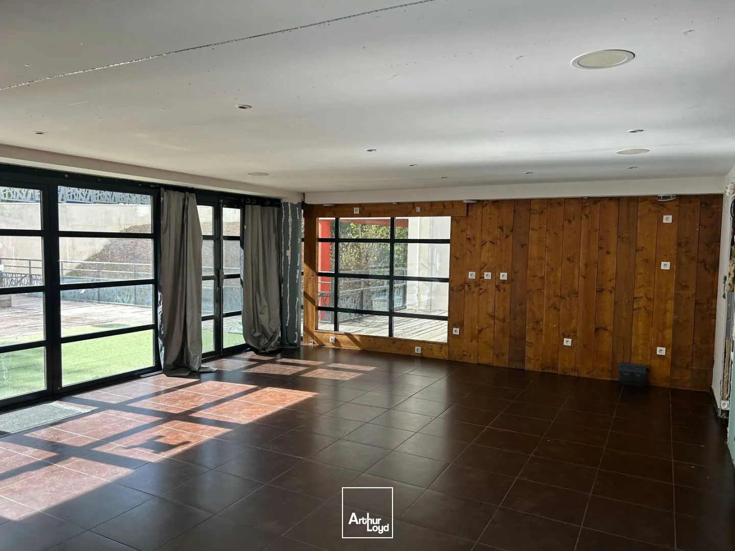 Locaux commerciaux - Location - NANTES - 44300 - 91.97-91.97 - 7916102