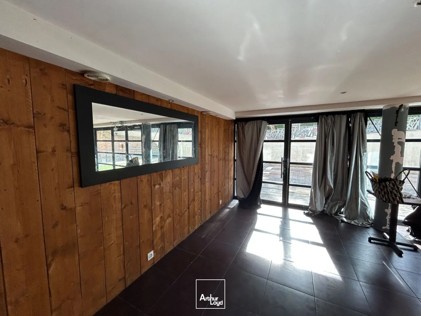 Locaux commerciaux - Location - NANTES - 44300 - 91.97-91.97 - 7916105