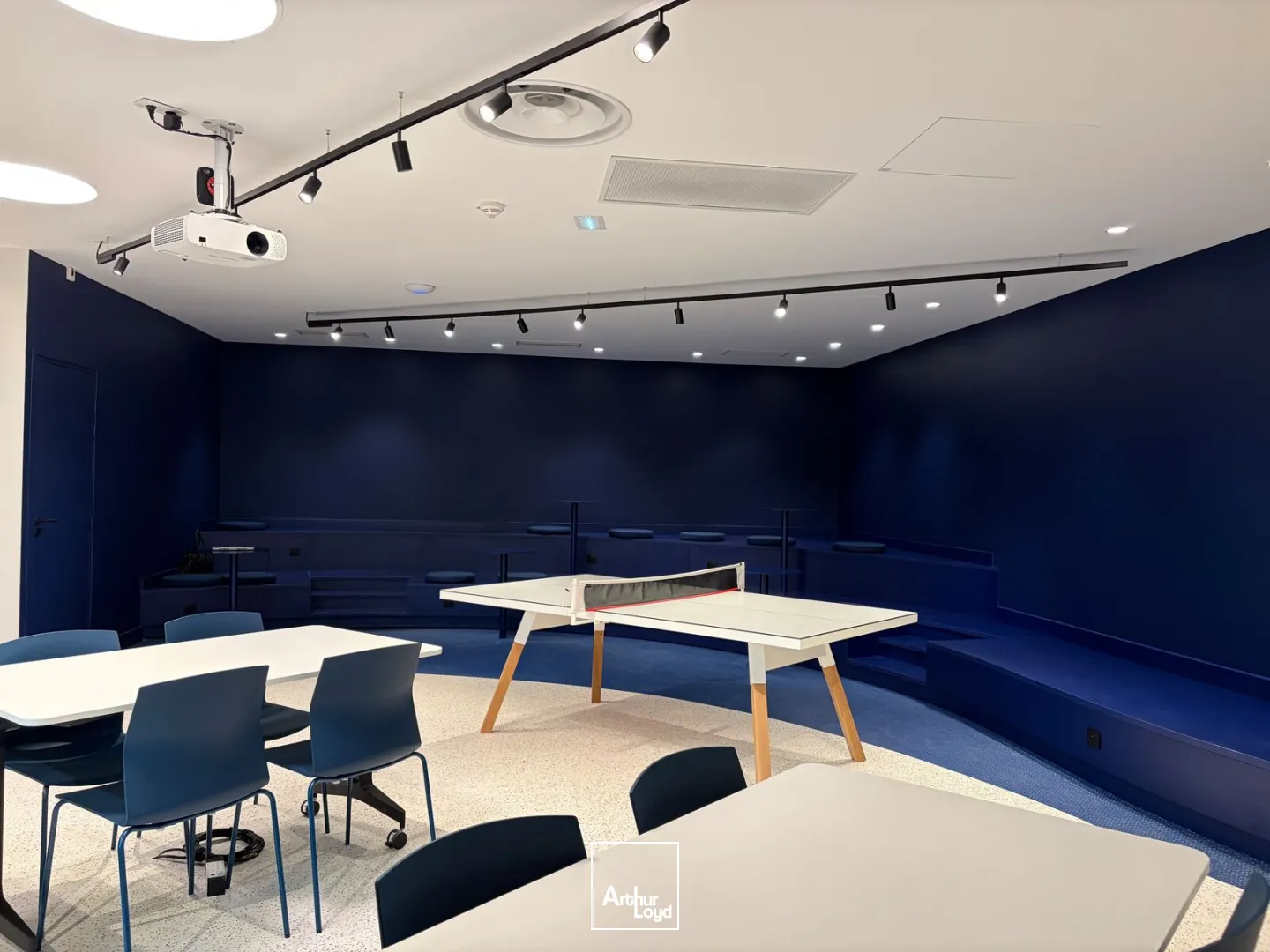 Bureaux - Location - ISSY LES MOULINEAUX - 92130 - 787-3541 - 7916199