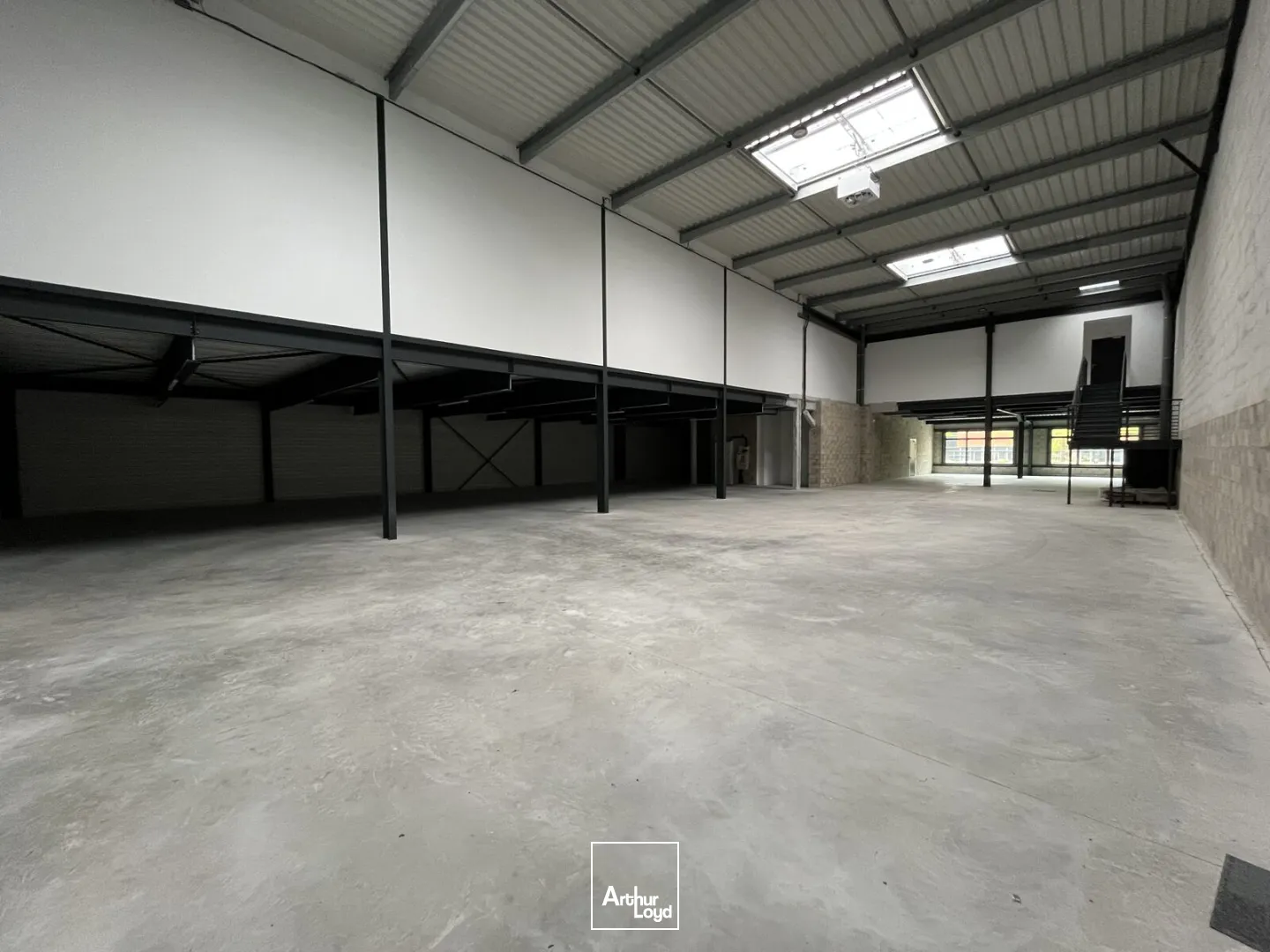 Locaux d'activité & Entrepôts - Location - GENNEVILLIERS - 92230 - 784-2270 - 7916470