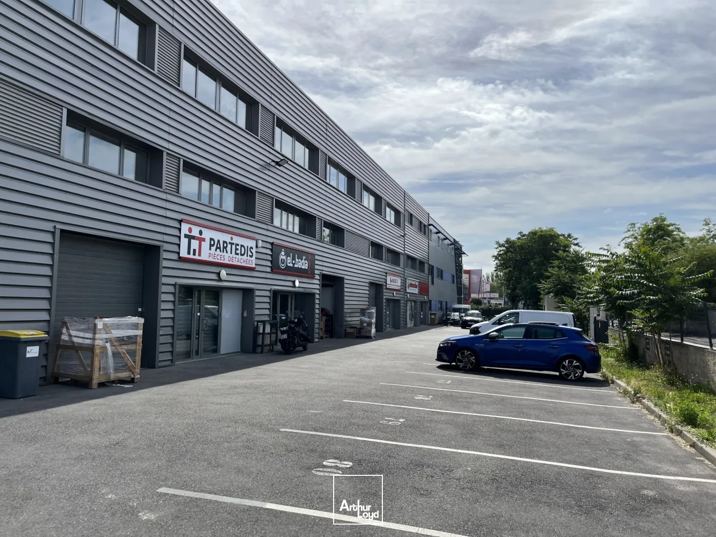 Locaux d'activité & Entrepôts - Location - VILLENEUVE LA GARENNE - 92390 - 2050-2050 - 7916480