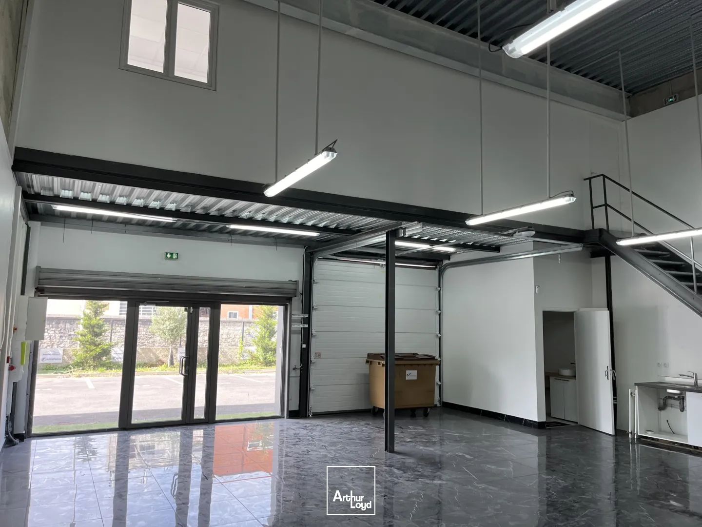 Locaux d'activité & Entrepôts - Location - VILLENEUVE LA GARENNE - 92390 - 2050-2050 - 7916482