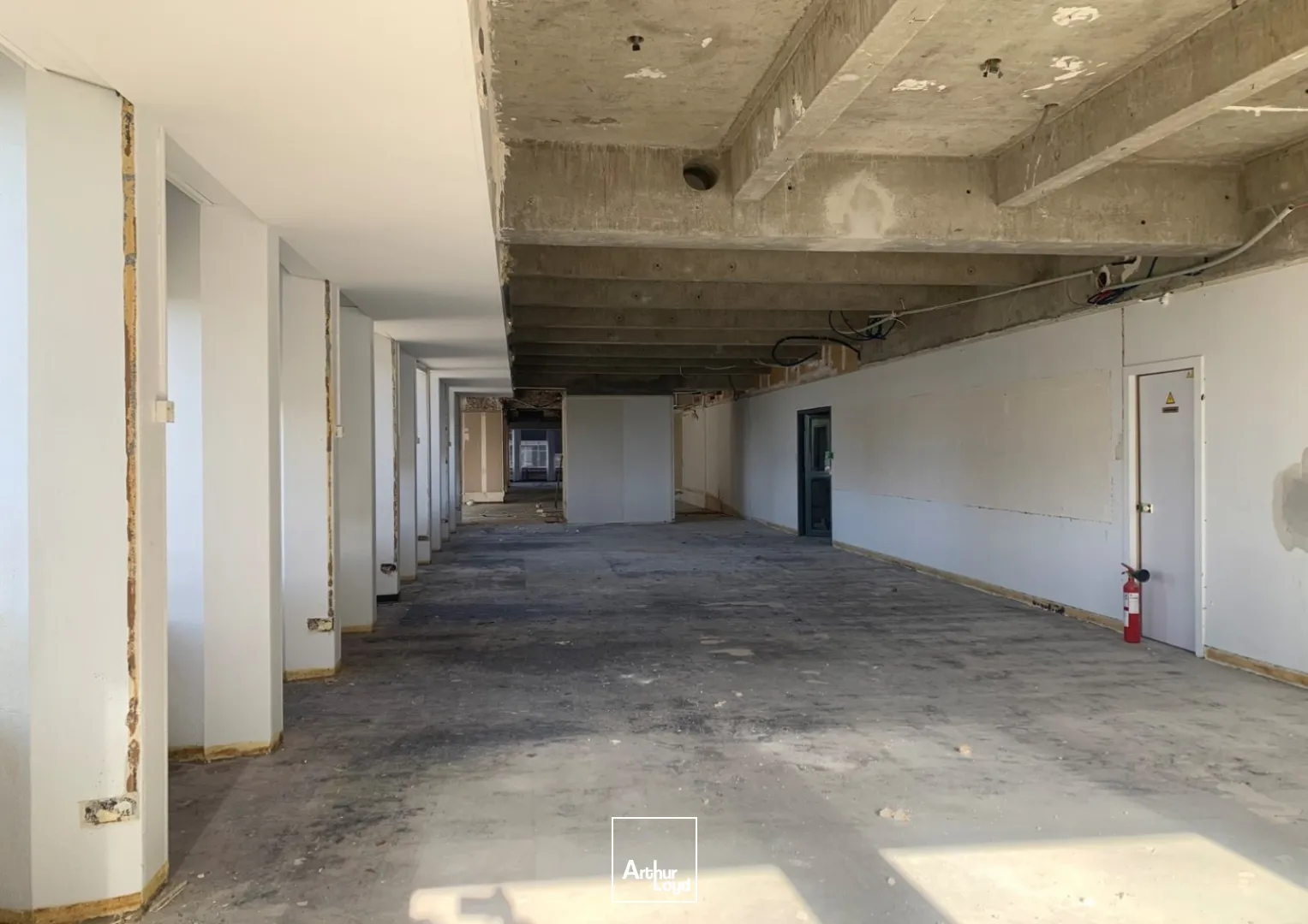 Bureaux - Vente - PUTEAUX LA DEFENSE - 92800 - 801-2748 - 7916567