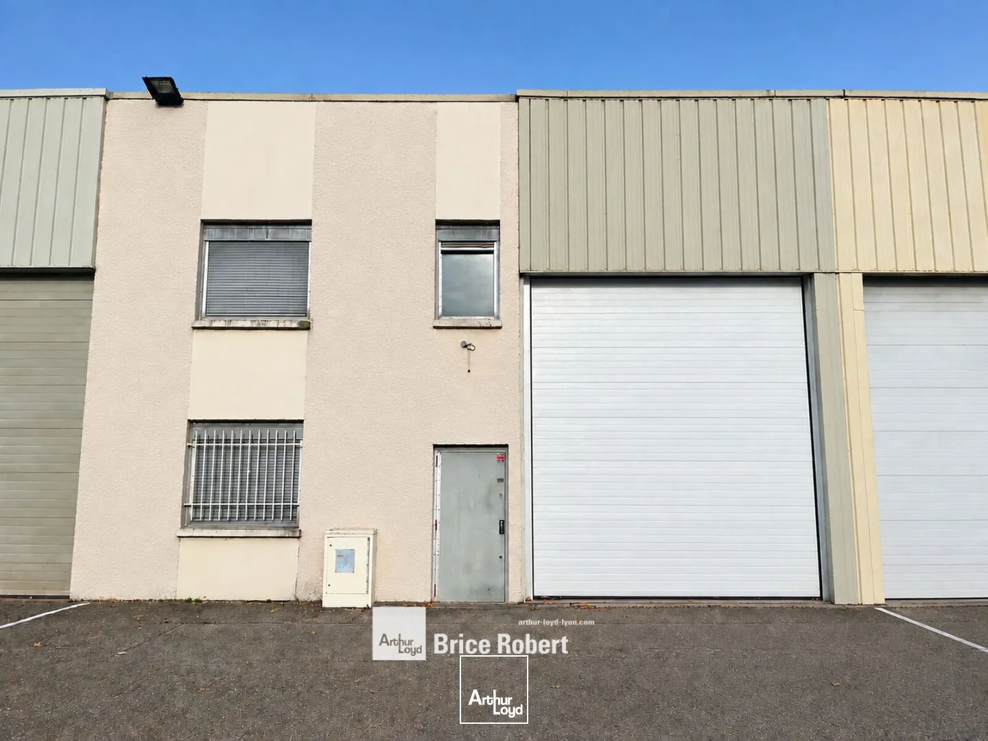Locaux d'activité & Entrepôts - Location - VILLEURBANNE - 69100 - 240-240 - 7917049