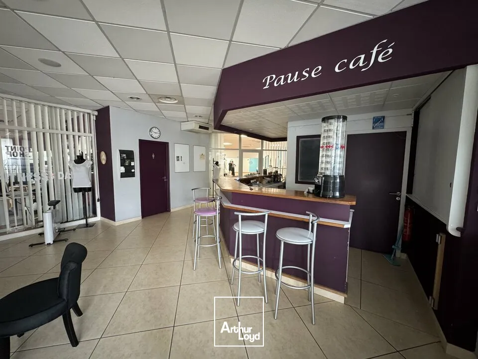 Locaux commerciaux - Vente - BOURG LES VALENCE - 26500 - 956-956 - 7917161