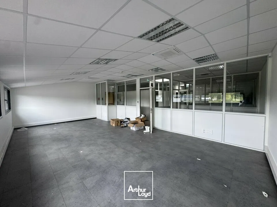 Bureaux - Vente - LA VILLE AUX DAMES - 37700 - 115-115 - 7917306