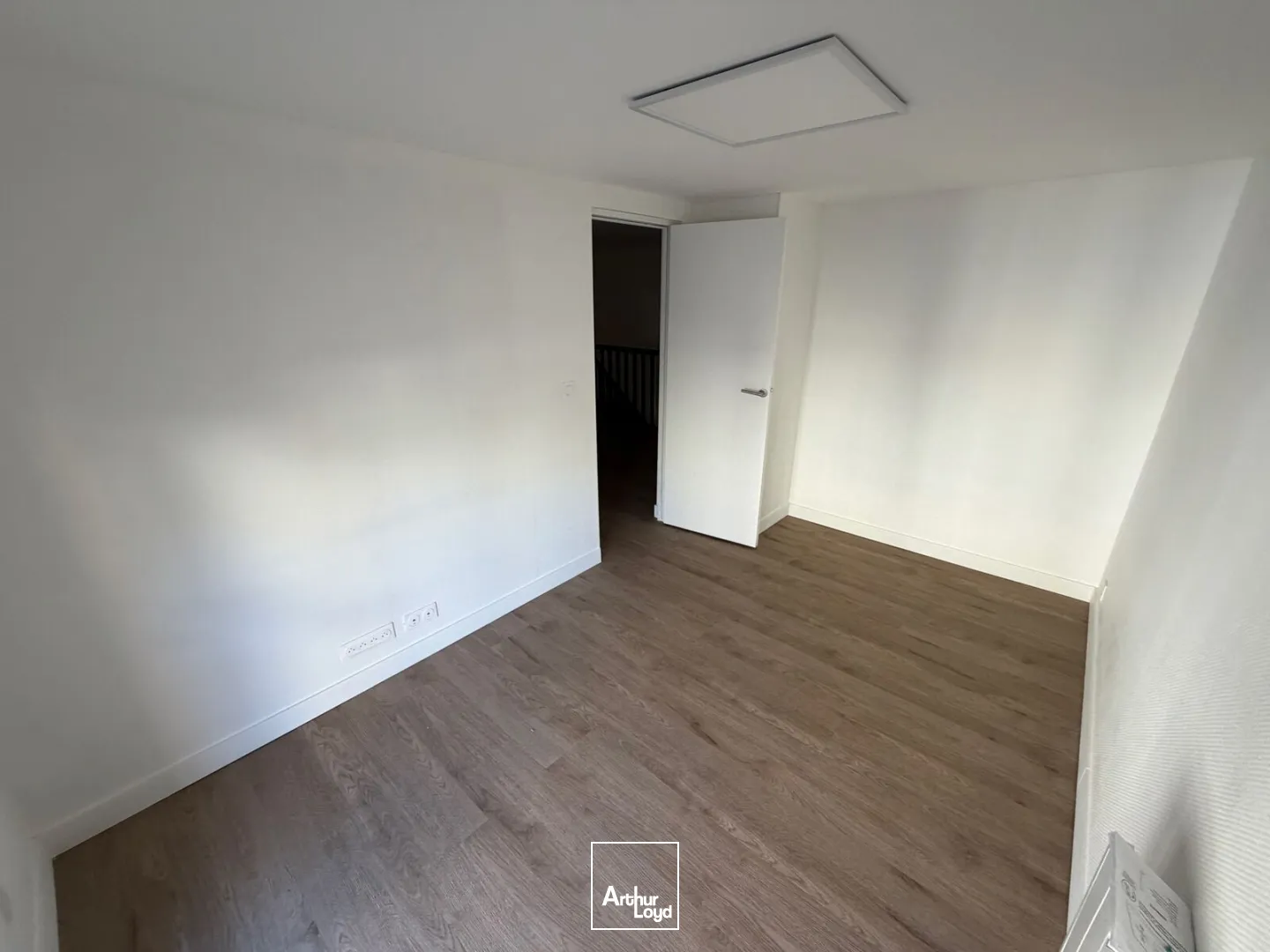 Bureaux - Vente - COMPIEGNE - 60200 - 131.85-131.85 - 7917404