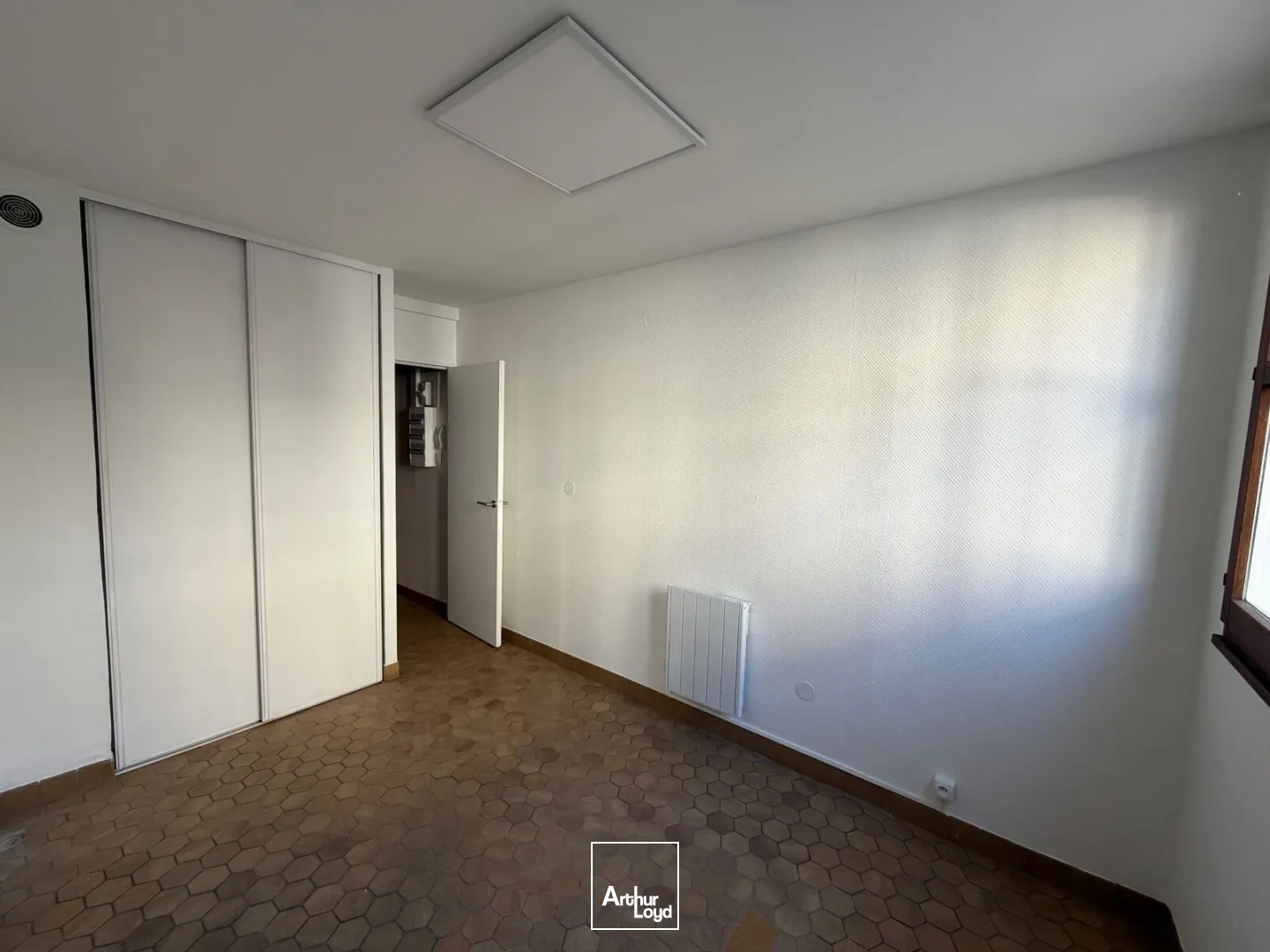 Bureaux - Vente - COMPIEGNE - 60200 - 131.85-131.85 - 7917395