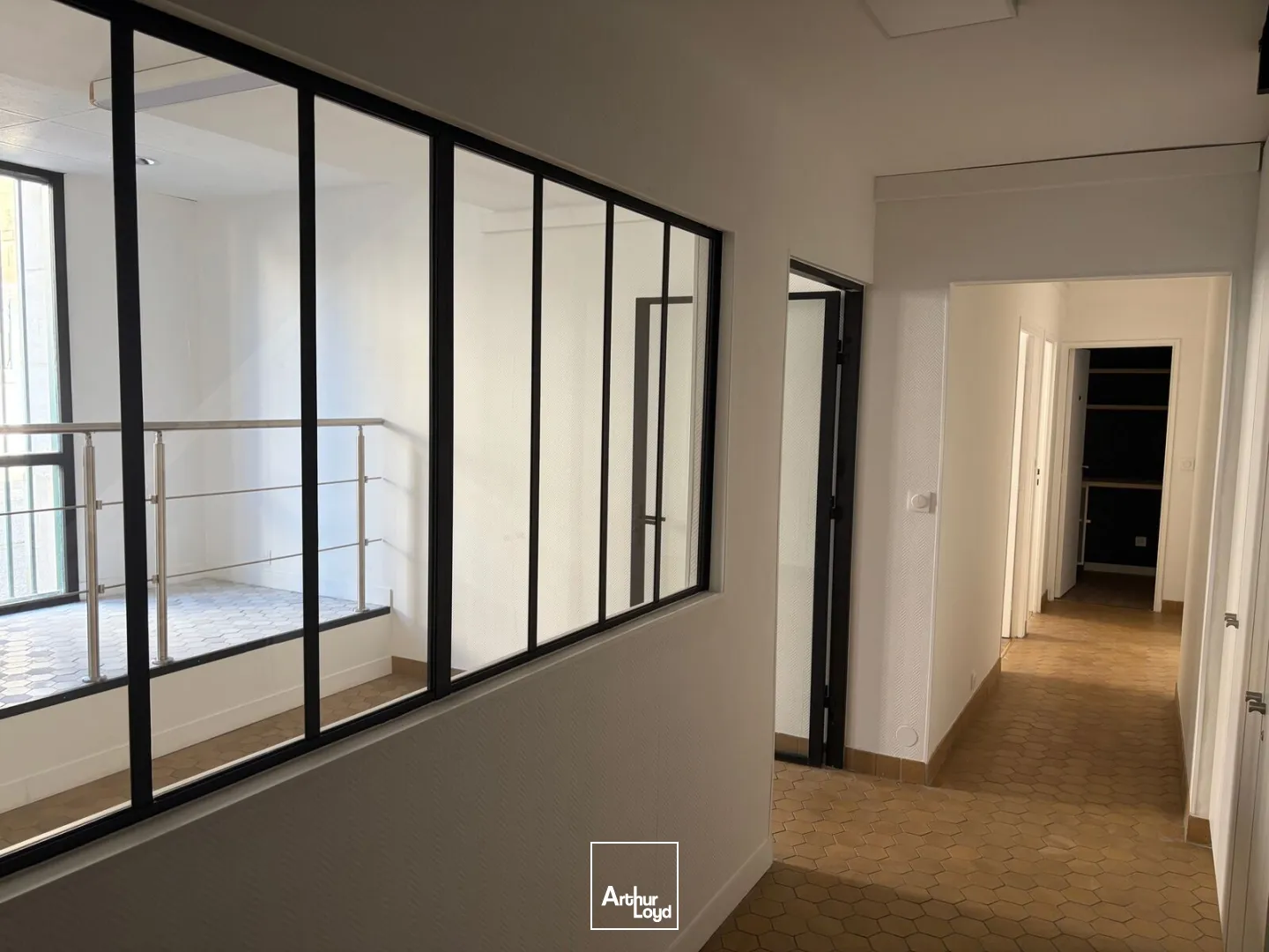 Bureaux - Vente - COMPIEGNE - 60200 - 131.85-131.85 - 7917399